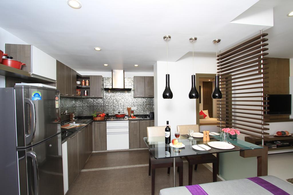 Melange Astris Aparthotel Бангалор Екстериор снимка