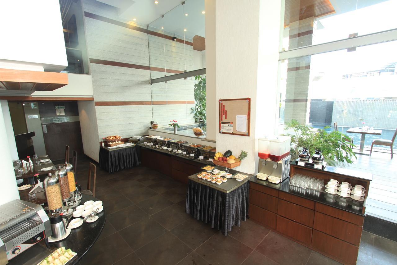 Melange Astris Aparthotel Бангалор Екстериор снимка